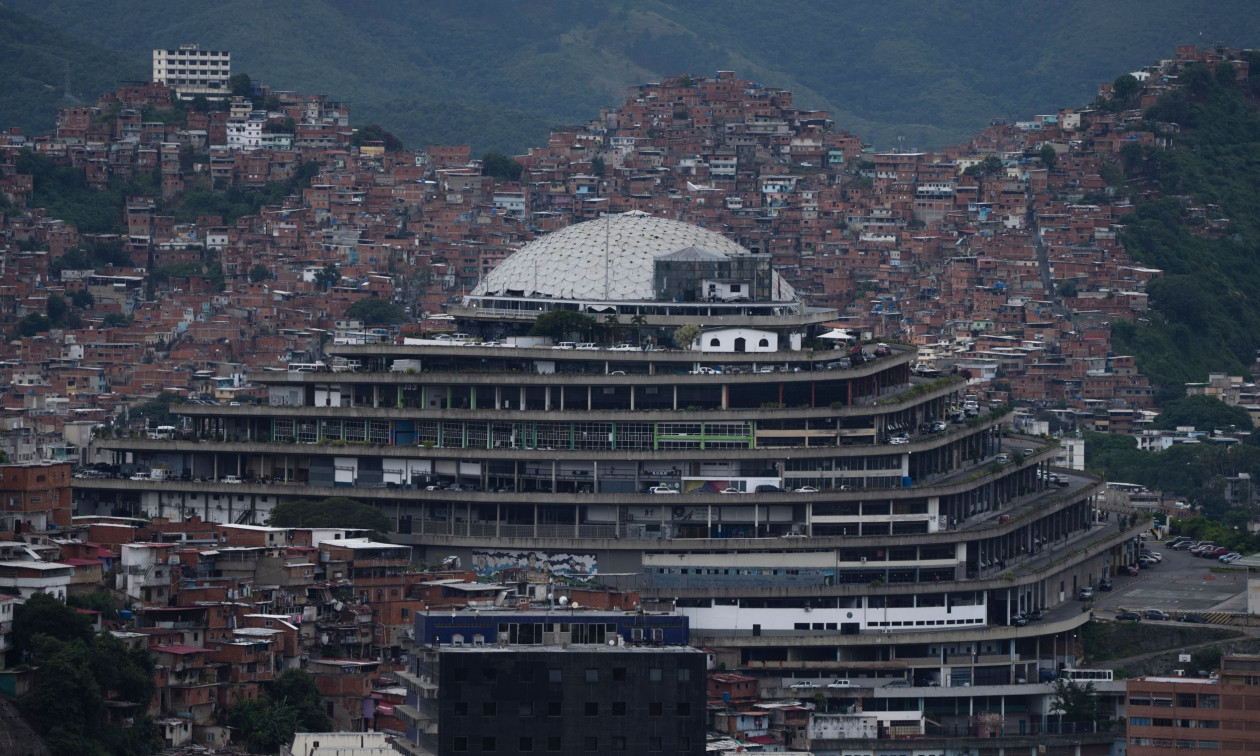 Η φυλακή του Μαδούρο: Μία «κόλαση επί Γης» με λευκά κελιά – Βιασμοί, ηλεκτροπληξίες και βασανιστήρια