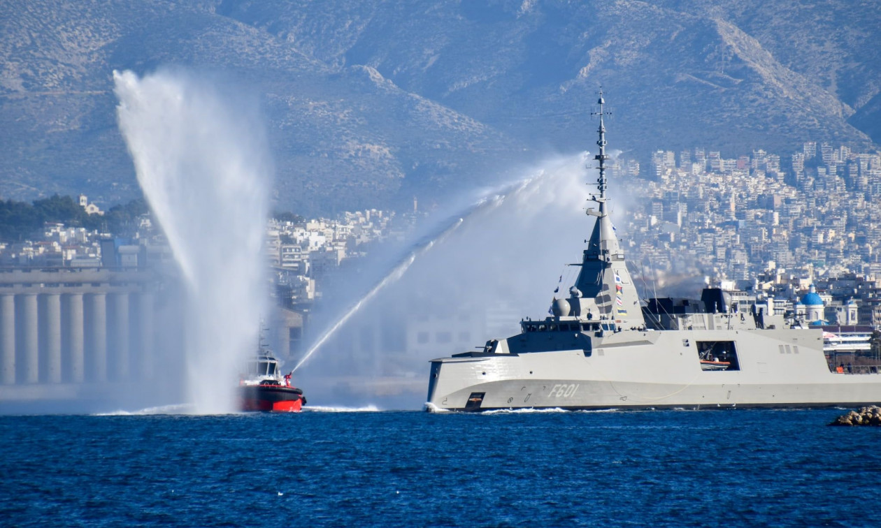 Φρεγάτα Κίμων: «Πλέον περνάμε από την αποτροπή, στη θαλάσσια κυριαρχία» – Ο ναύαρχος Φενέκος αναλύει