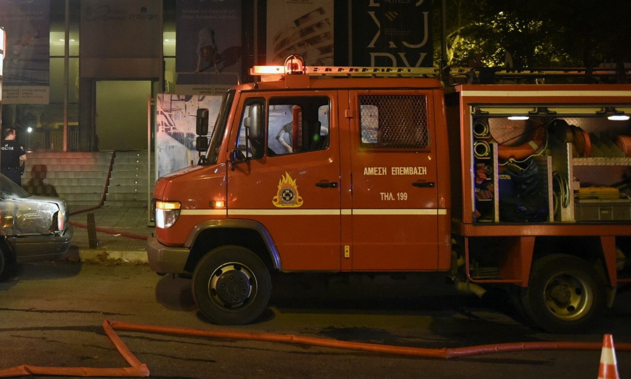 Φωτιά σε διαμέρισμα στο Περιστέρι