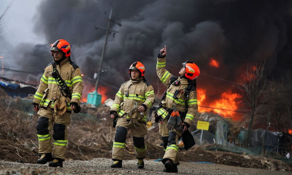 Nότια Κορέα: Υπό έλεγχο τεράστια πυρκαγιά στα περίχωρα της αριστοκρατικής συνοικίας Γκάνγκναμ