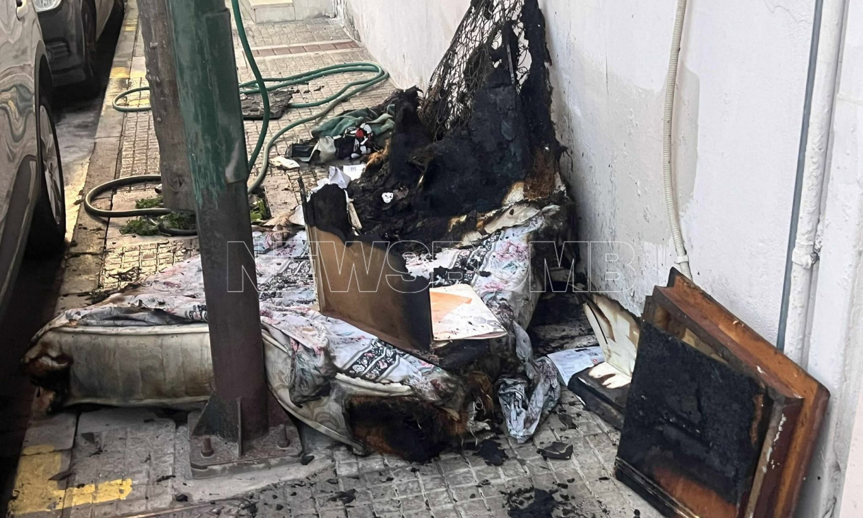 Περιστέρι: Κινητό τηλέφωνο προκάλεσε την πυρκαγιά σε διαμέρισμα – Στο νοσοκομείο δύο γυναίκες