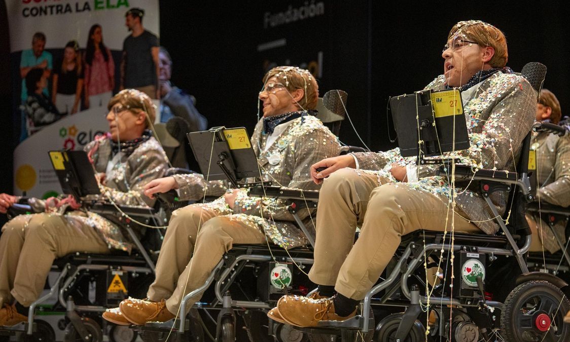 Ισπανία: Ντύθηκαν Στίβεν Χόκινγκ για να τιμήσουν τον γνωστό φυσικό