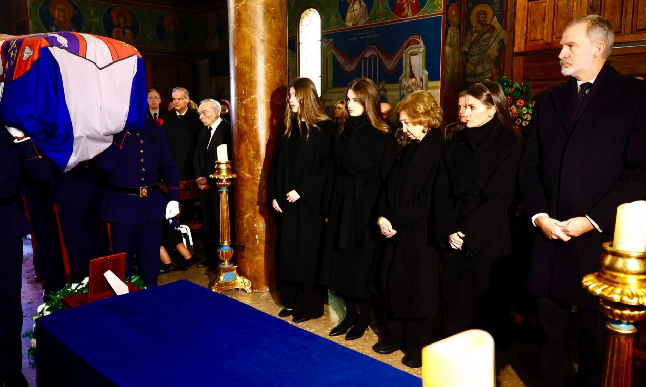 Πριγκίπισσα Ειρήνη: Η ισπανική βασιλική οικογένεια την αποχαιρέτισε – Φωτογραφίες και βίντεο