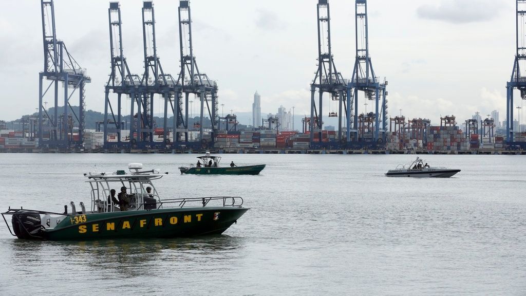 Παναμάς: Πέντε τόνοι ναρκωτικών σε πλοίο που εξόκειλε μετά από καταδίωξη