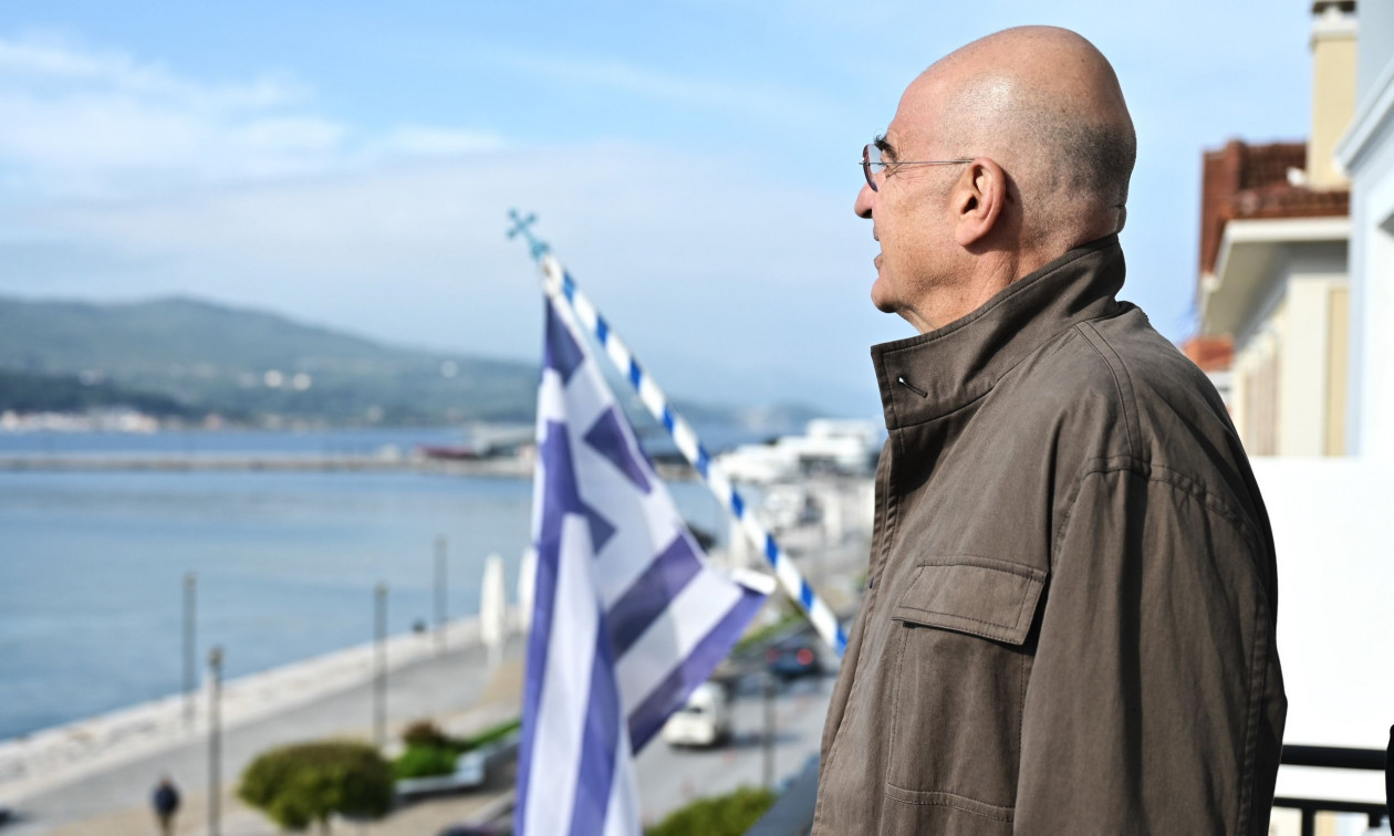 Ημέρα μνήμης θυμάτων της τρομοκρατίας στην Ελλάδα – Το μήνυμα Δένδια