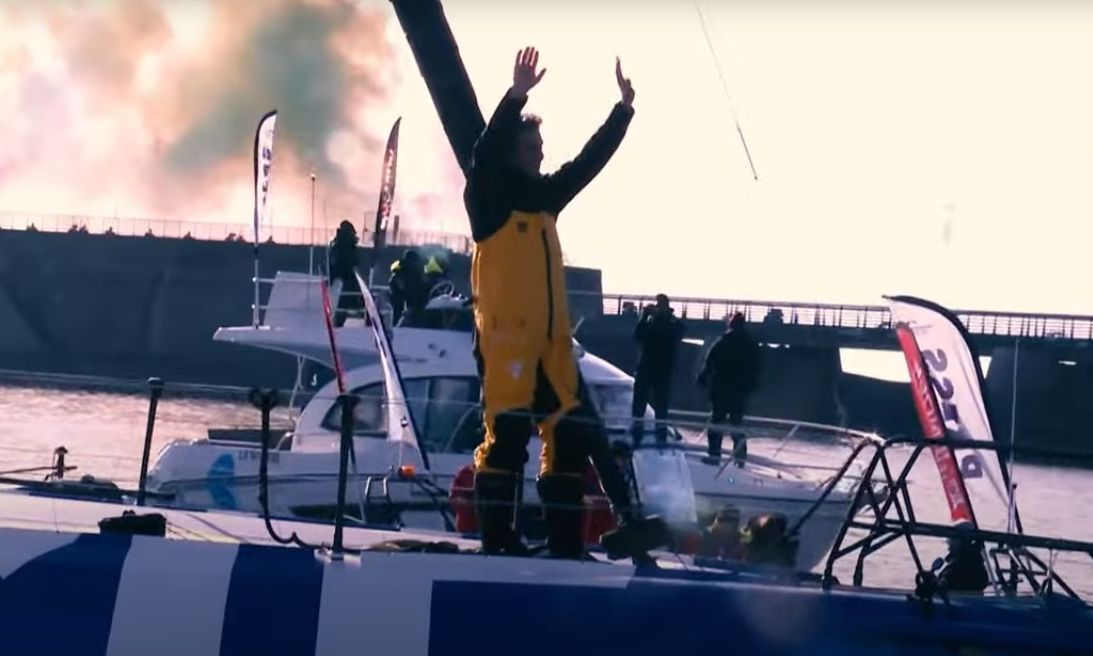 Νίκησε τον καρκίνο διασχίζοντας τον ωκεανό και κατακτώντας παγκόσμιο ρεκόρ