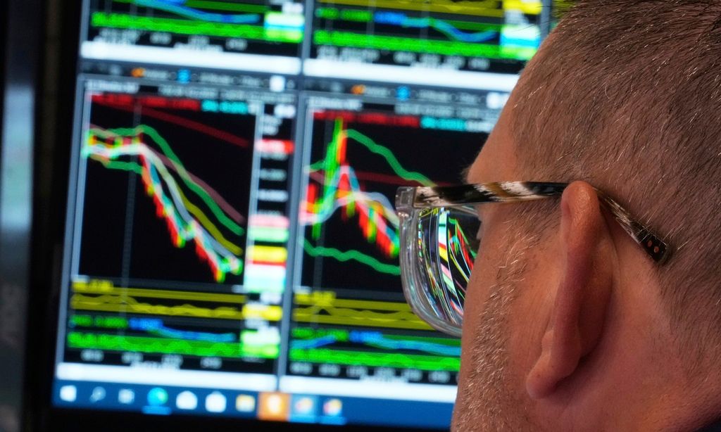 Ρεκόρ για τον χρυσό και πτώση στις μετοχές καθώς η κρίση στη Γροιλανδία βαθαίνει