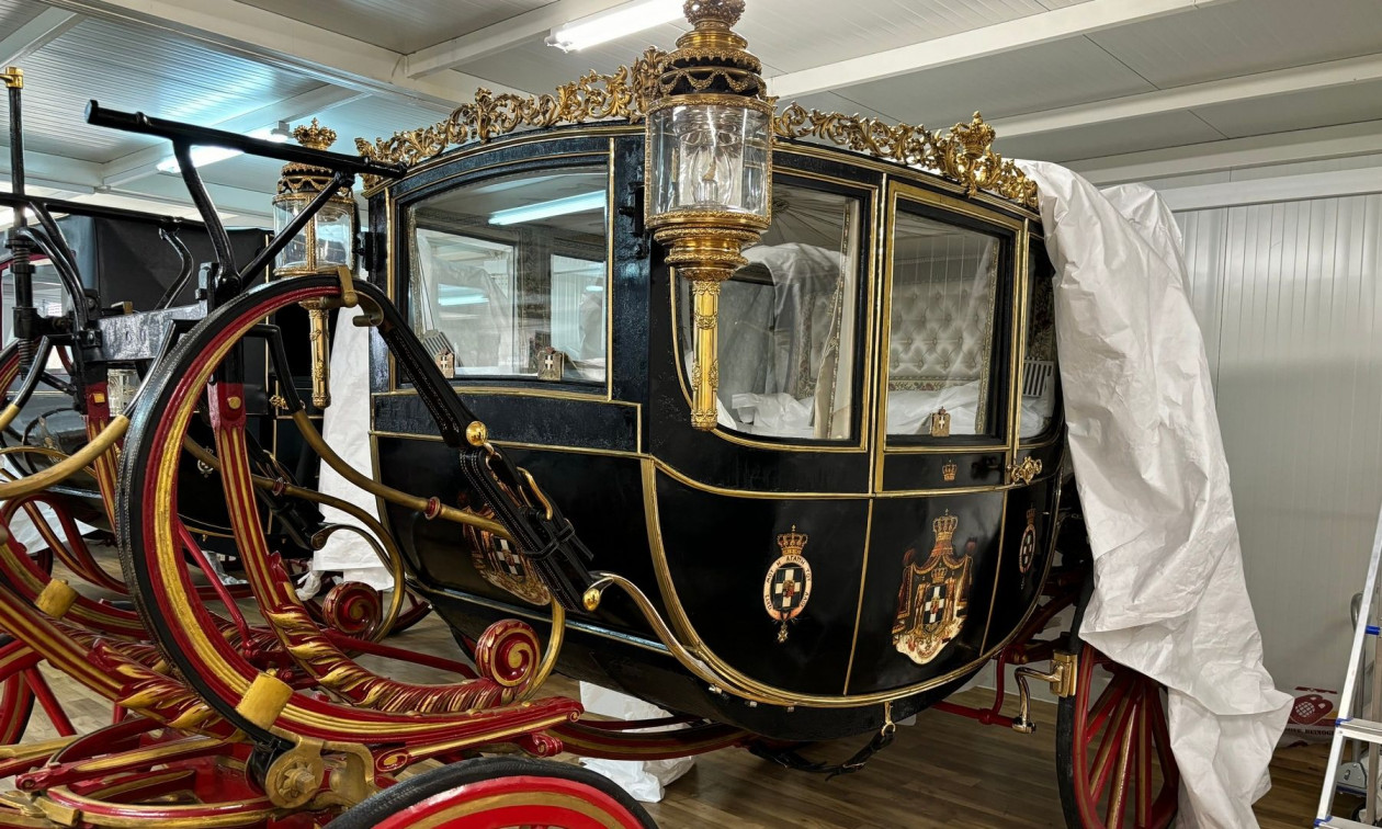 Τατόι: Λύνοντας τους «γρίφους» 100.000 κειμηλίων – Το γιγαντιαίο έργο συντήρησης της συλλογής