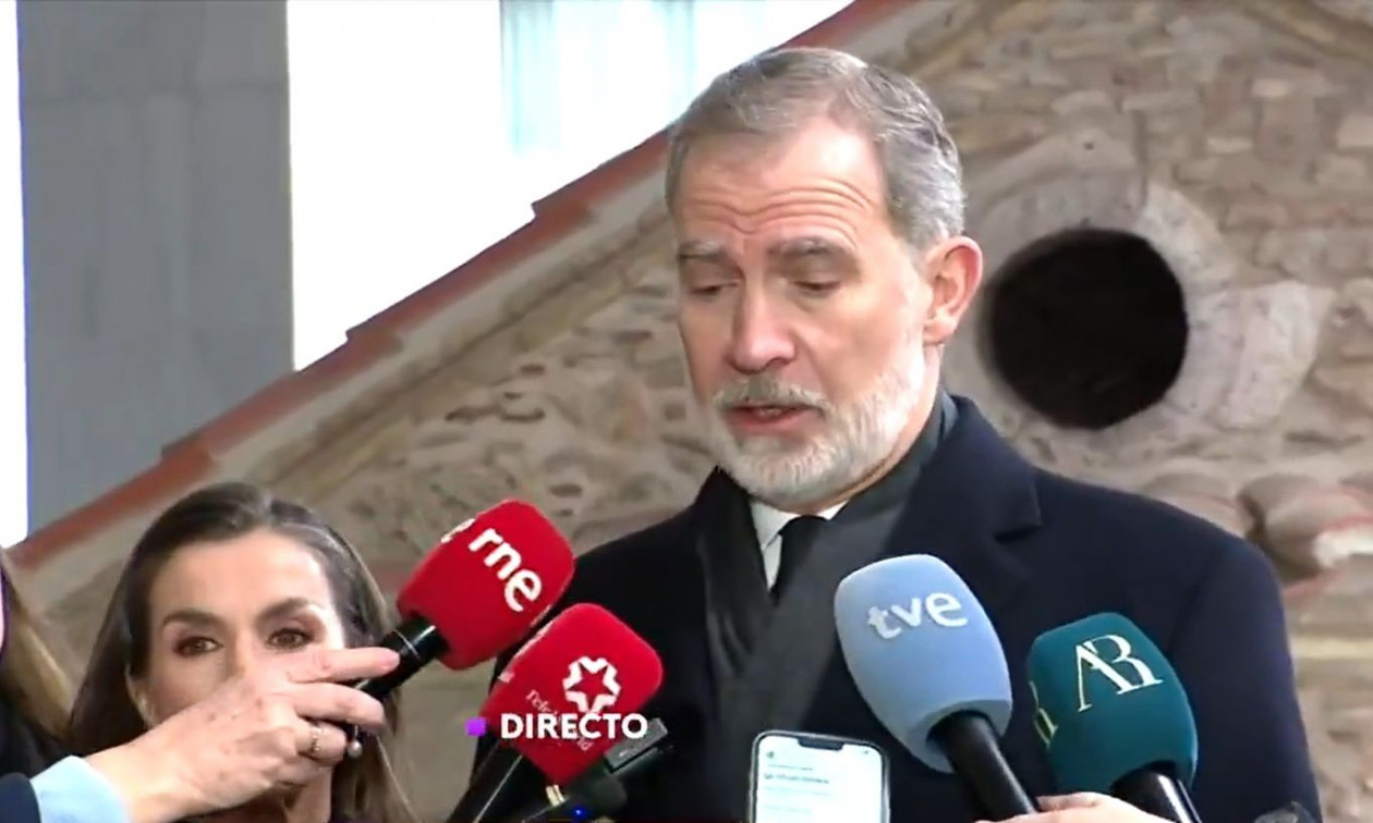 Σιδηροδρομικό δυστύχημα στην Ισπανία: Ο Βασιλιάς Φελίπε εκφράζει την βαθιά του θλίψη από την Αθήνα