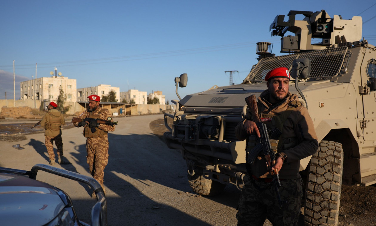 Σύρια: Μέλη του ISIS απέδρασαν από φυλακές – Απαγόρευση κυκλοφορίας στην πόλη Σαντάντι