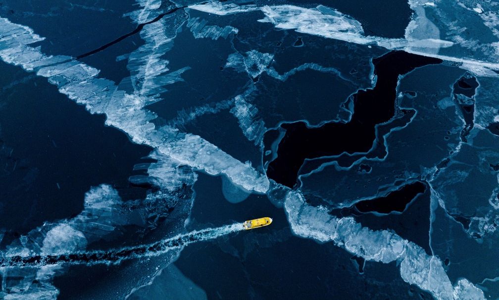 Ο «μπλε χρυσός» της Γροιλανδίας: «Μάχη» για το γλυκό νερό που είναι παγιδευμένο στους πάγους