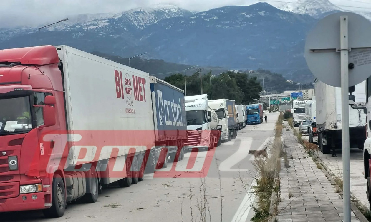 Απαγόρευση κυκλοφορίας βαρέων οχημάτων στη γέφυρα Ρίου-Αντιρρίου: Ουρές από νταλίκες στην Πάτρα