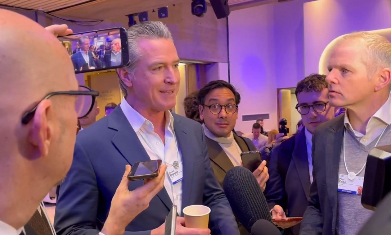 Κυβερνήτης Καλιφόρνιας για Ευρωπαίους ηγέτες: «Να καταλάβουν πόσο αξιολύπητοι φαίνονται» – Βίντεο