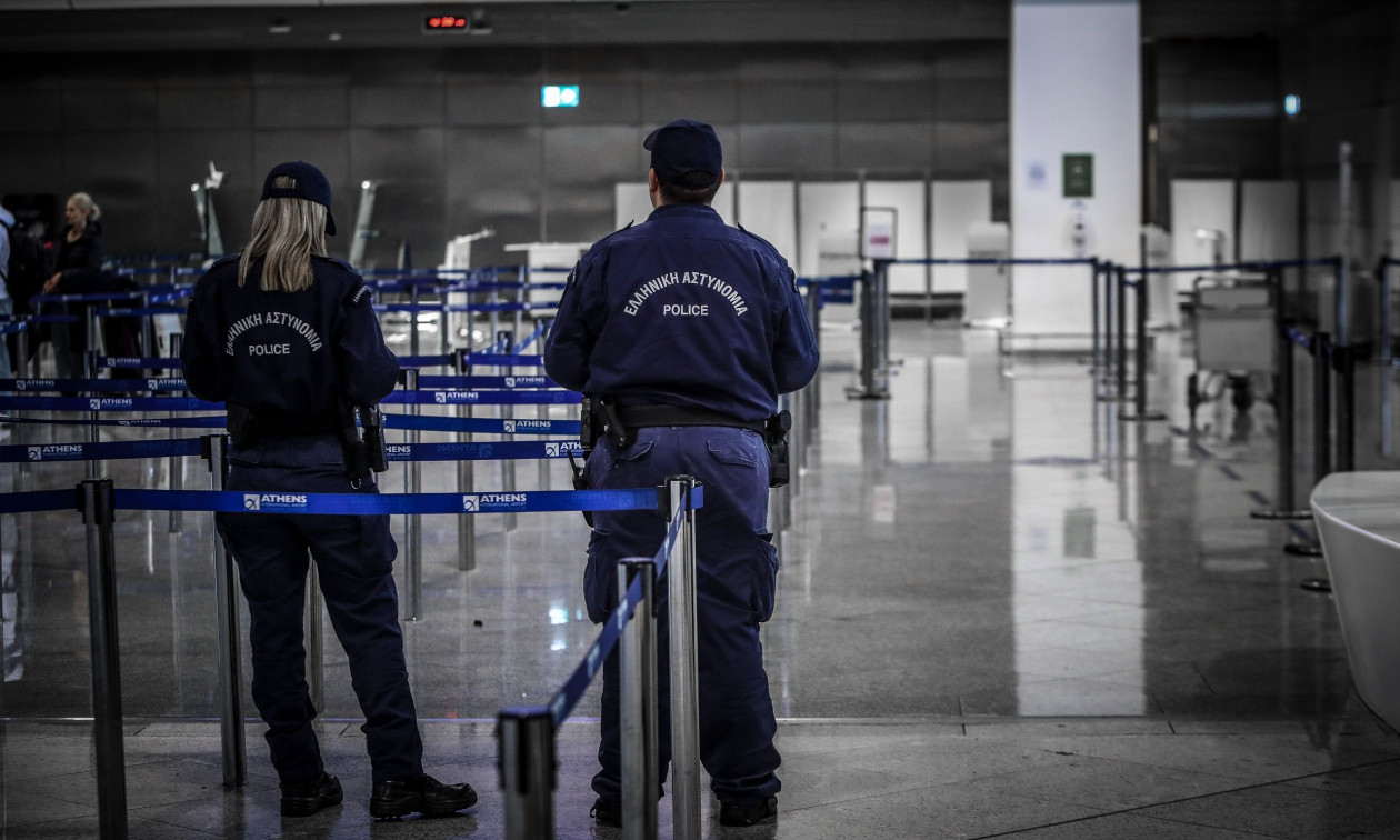 Εντοπίστηκαν πακέτα με 2 κιλά κοκαΐνη στο «Ελ.Βενιζέλος» – Συνελήφθη 28χρονος