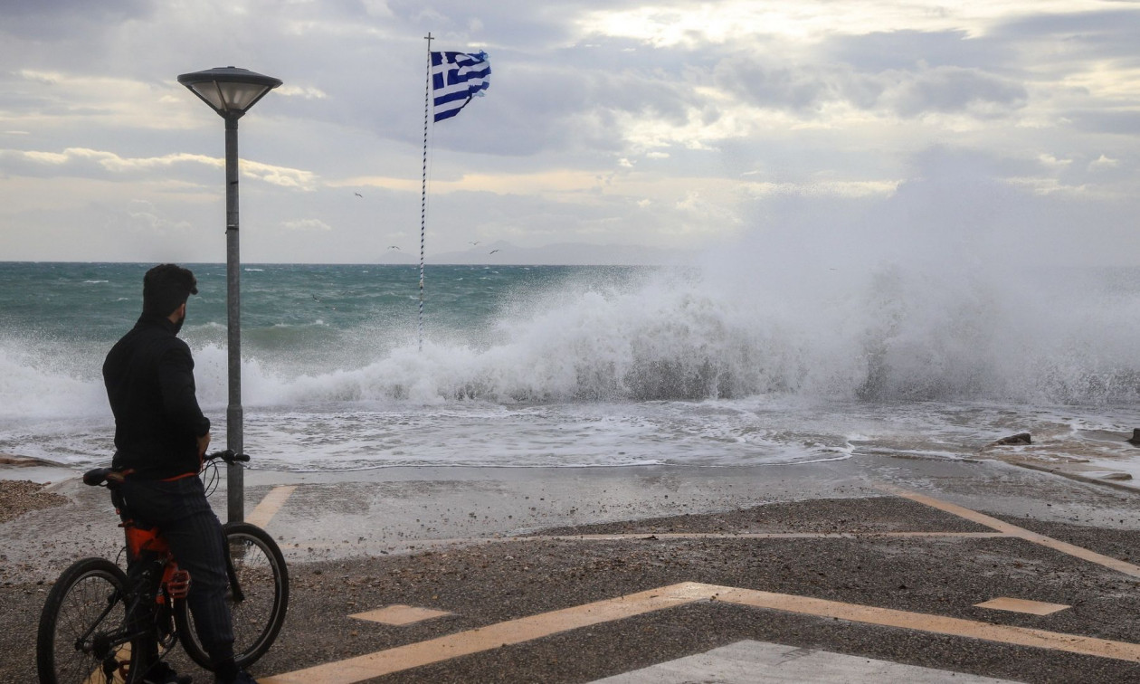 Σε συναγερμό η Περιφέρεια Βορείου Αιγαίου για την κακοκαιρία – Αλλαγές στα δρομολόγια πλοίων