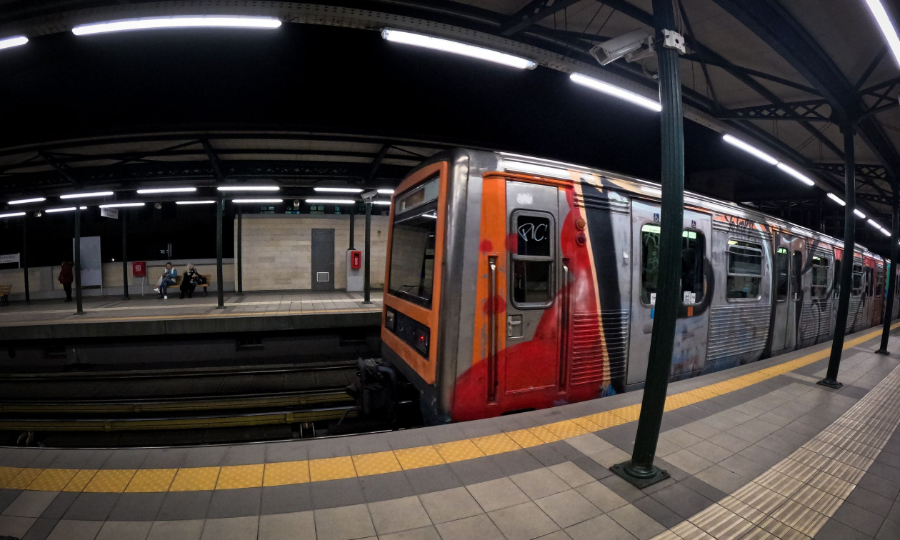 Προβλήματα σε ΗΣΑΠ και Τραμ λόγω της σφοδρής κακοκαιρίας