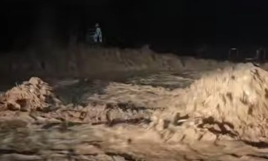 Κακοκαιρία: Οικογένεια τεσσάρων ατόμων εγκλωβίστηκε σε σπίτι στον Κάλαμο