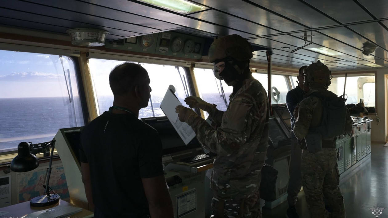 Γαλλικές δυνάμεις κατέλαβαν ρωσικό τάνκερ στη Μεσόγειο – Αναταραχή στην Ρωσία