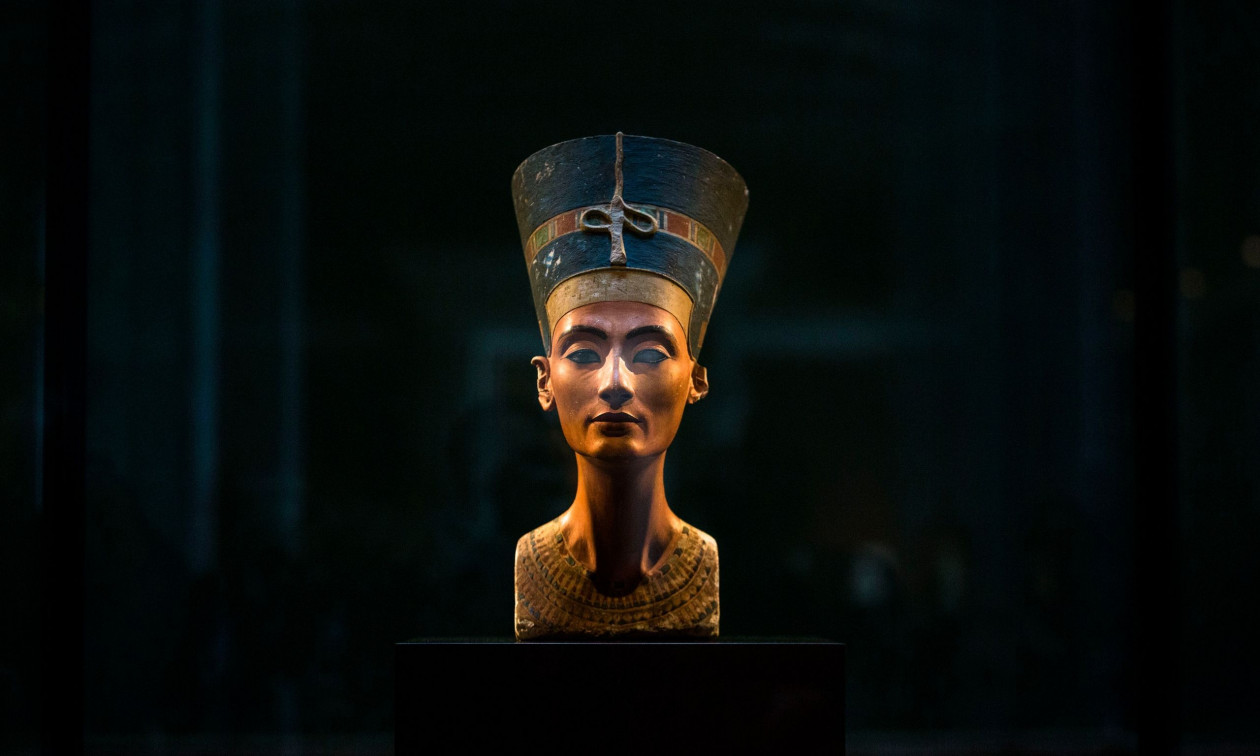Διάσημος αρχαιολόγος πιστεύει ότι είναι κοντά στην ανακάλυψη του τάφου της βασίλισσας Νεφερτίτης