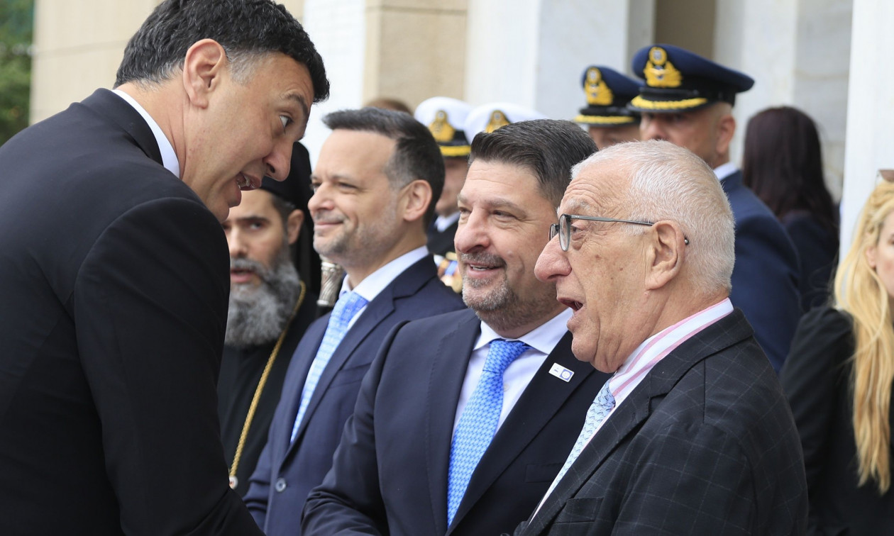 Η Βουλή «υιοθετεί» το παιδί του λιμενικού από το Άστρος – Παράπονα Κακλαμάνη στον Κικίλια