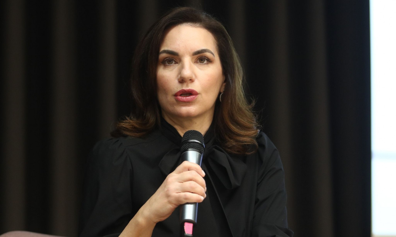 Κεφαλογιάννη: Οι οικογενειακές υποθέσεις, όταν αφορούν ανήλικα, δεν προσφέρονται για εκβιασμούς