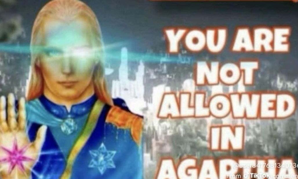 Ο μύθος της Αγκάρθα: Η υπόγεια πολιτεία των Ναζί, ο Χίμλερ και τα meme που έγιναν viral