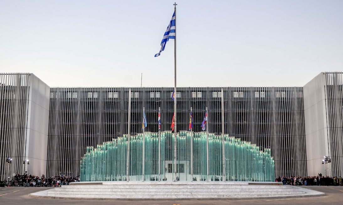 Διαψεύδει το ΥΠΕΘΑ την πώληση κτηρίου στην Κλαυθμώνος που ανήκει στο Πολεμικό Ναυτικό