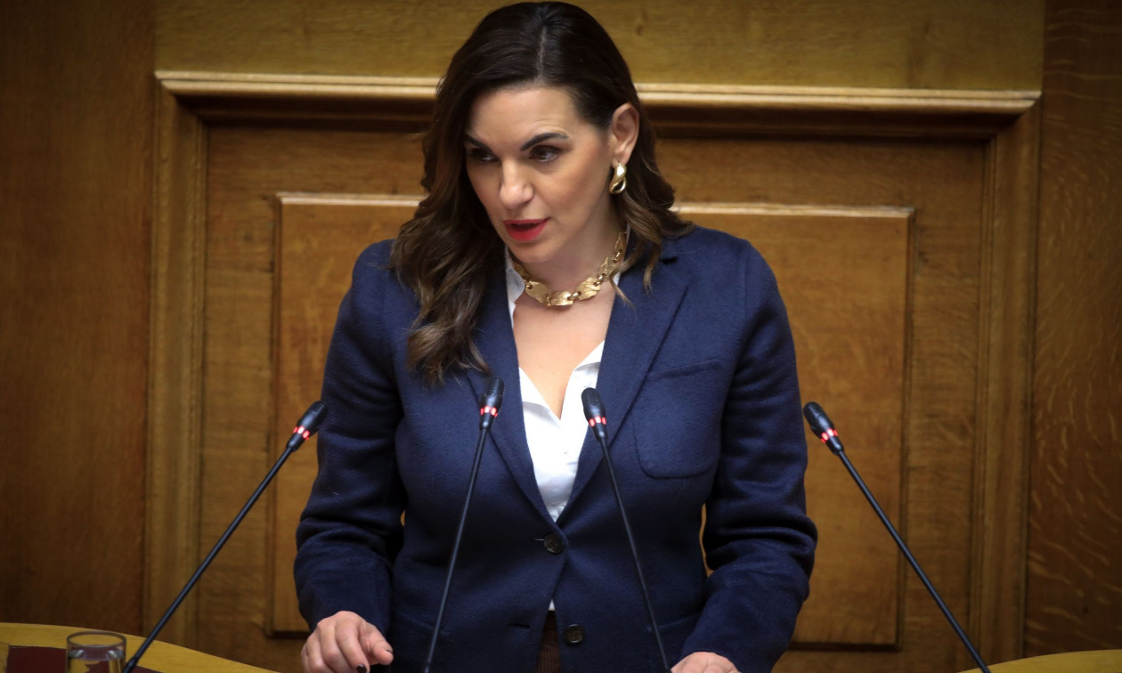 Η Κεφαλογιάννη επανέρχεται στο θέμα της ρύθμισης για τη συνεπιμέλεια και αισθάνεται δικαιωμένη