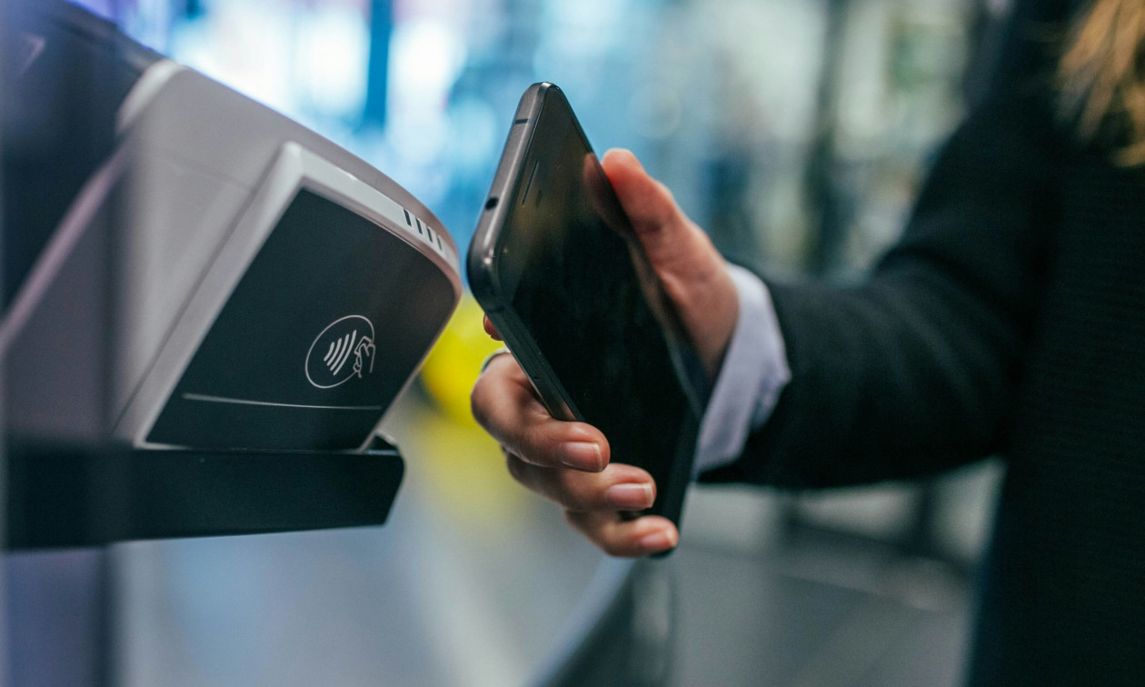 IRIS: Ψηφιακό «λίφτινγκ» το 2026 – Ανέπαφες πληρωμές και «διαβατήριο» για την Ευρώπη