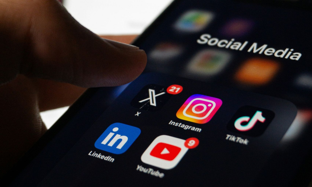 Γαλλία: Απαγόρευση των social media για παιδιά κάτω των 15 ετών μέχρι τον Σεπτέμβρη, ζητά ο Μακρόν