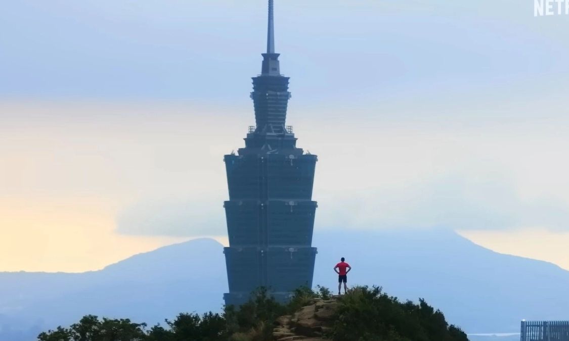 Ο άνθρωπος που σκαρφάλωσε live σε πύργο 500 μέτρων αποκάλυψε το ποσό που πήρε