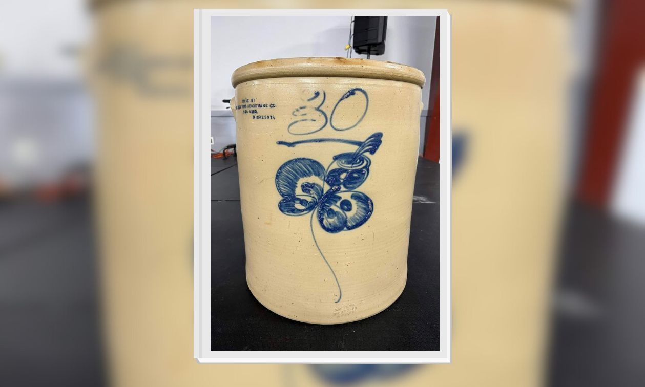 Από τα αζήτητα, στον «χρυσό»: Πήγε να πουλήσει παλιά στάμνα για $100 και εισέπραξε $32.000