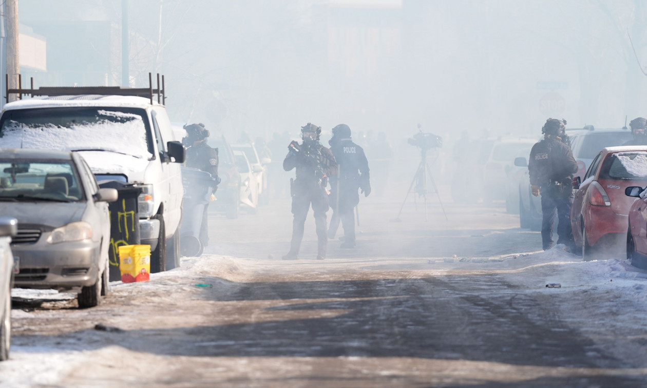 Guardian: O Λευκός Οίκος απέφυγε τον «πόλεμο» στη Μινεάπολη – Γιατί αποφάσισε να υποχωρήσει ο Τραμπ