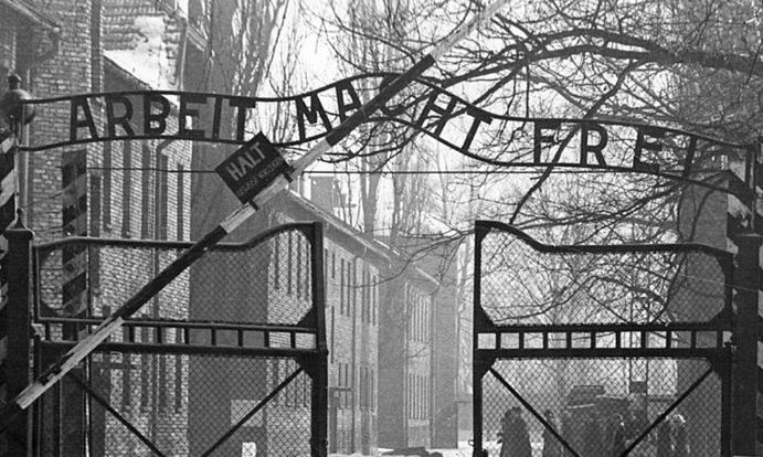 Δένδιας για Ολοκαύτωμα: «Αλήθεια είναι η άρνηση της λήθης – Δεν ξεχνάμε»