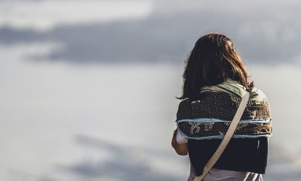 Θεσσαλονίκη: Άγριος ξυλοδαρμός 16χρονης από 4 ανήλικες – Την κατέγραφαν με τα κινητά τους