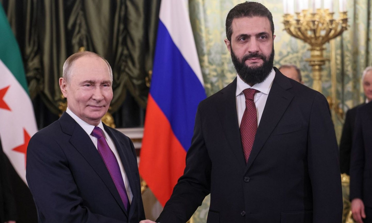 Εύσημα Πούτιν στον πρόεδρο της Συρίας – Επιδιώκει να διασφαλίσει τις ρωσικές στρατιωτικές βάσεις
