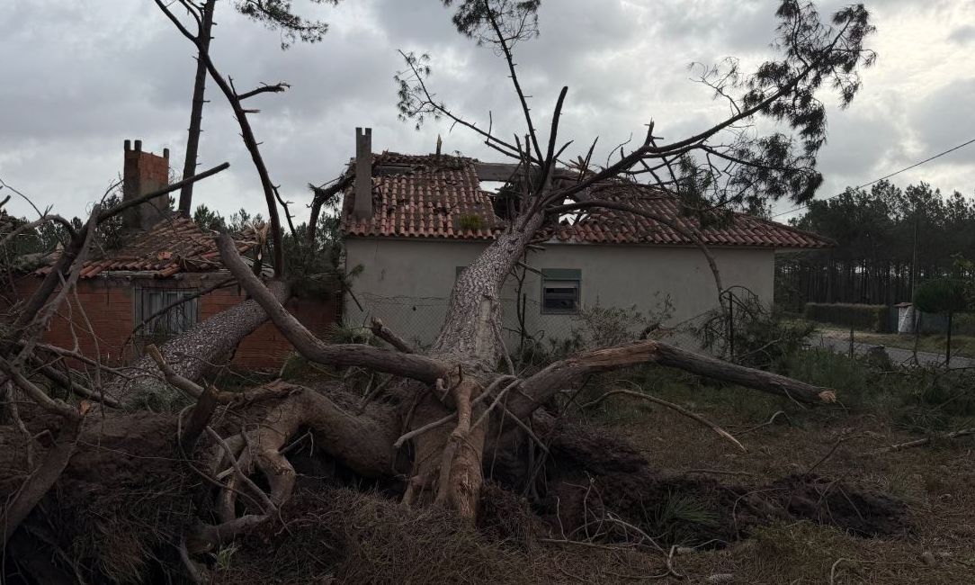 Πορτογαλία: Τουλάχιστον πέντε νεκροί από την καταιγίδα Κριστίν – «Είναι σαν να μας χτύπησε βόμβα»
