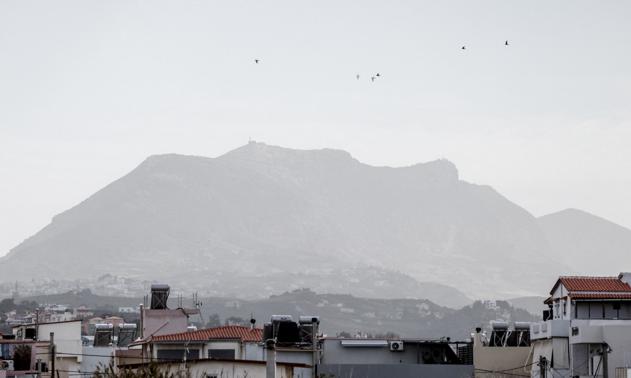 Κρήτη: Το Ηράκλειο «πνίγεται» από την αφρικανική σκόνη – Μειωμένη η ορατότητα