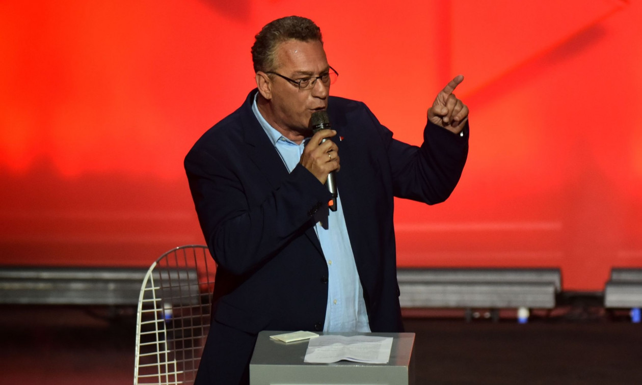 Αρβανίτης κατά… Amazon: «Εδώ δεν είναι ΗΠΑ, προσβάλετε την Ευρώπη!»