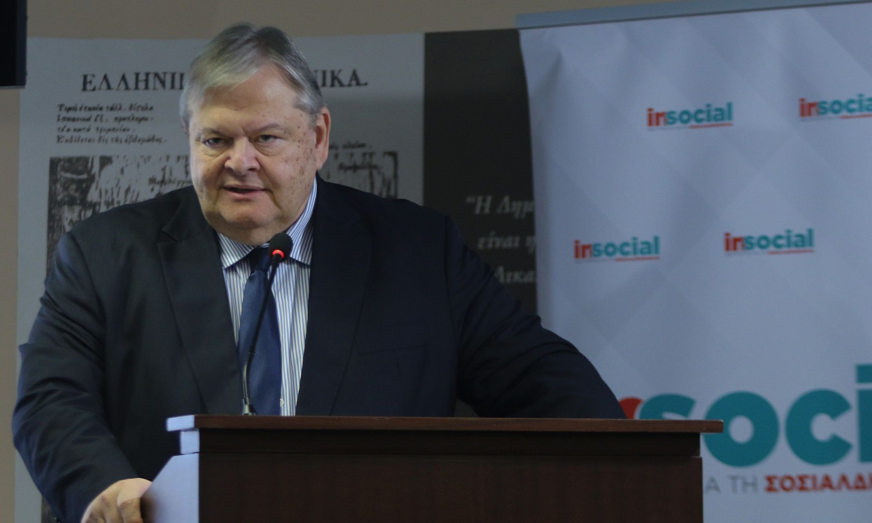 Βενιζέλος: «Ο σεβασμός του Συντάγματος προηγείται της αναθεώρησής του»