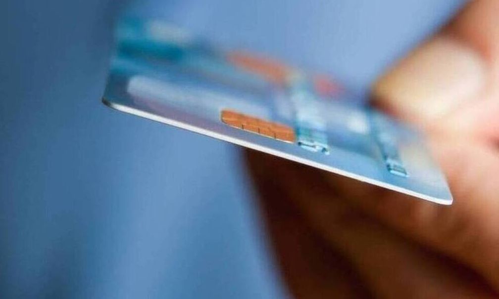 Ερώτηση στον Πιερρακάκη από βουλευτές ΣΥΡΙΖΑ για έκδοση καρτών dual από τράπεζα χωρίς συναίνεση