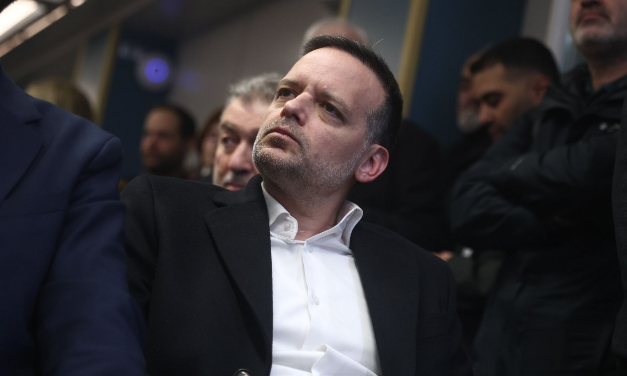 «Επίδειξη δύναμης» από Δούκα με συνάντηση 850 στελεχών – «Δεν δεχόμαστε ένα ΠΑΣΟΚ δεύτερο ή τρίτο»