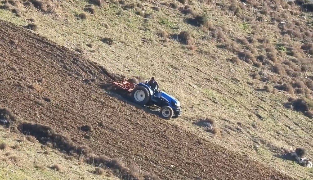 Τραγωδία στη Γορτυνία: Νεκρός 67χρονος που καταπλακώθηκε από τρακτέρ