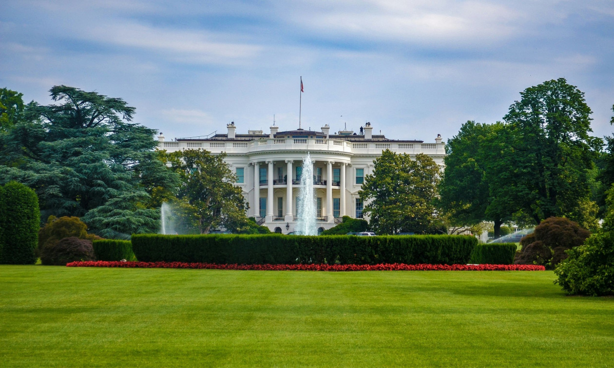 Ο Τραμπ αποκάλυψε την πρώτη εικόνα της νέας αίθουσας χορού του Λευκού Οίκου