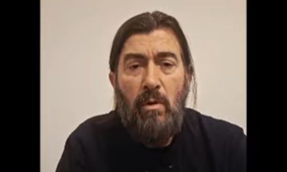 Πατήρ Αντώνιος: «Μετά από 25 χρόνια διαπομπεύθηκα με κατασκευασμένα στοιχεία» λέει σε μήνυμά του