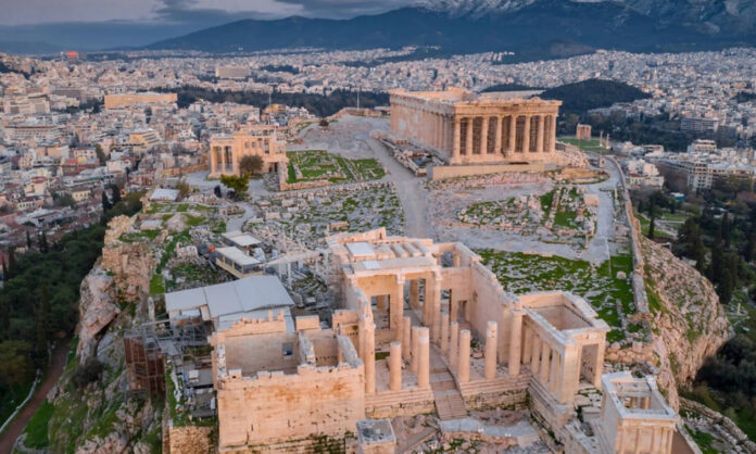 1713160-akropolis.jpg