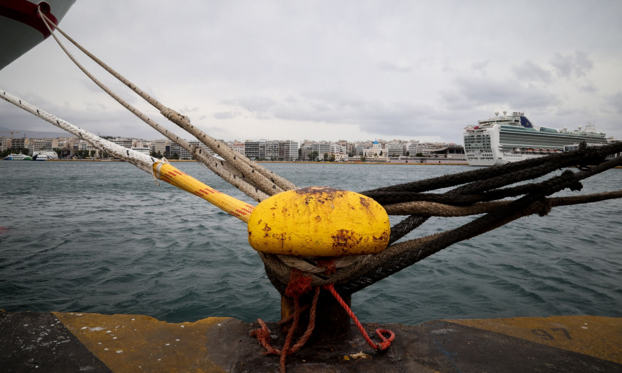 Κακοκαιρία: Δεμένα τα πλοία στην Αττική λόγω των ισχυρών ανέμων