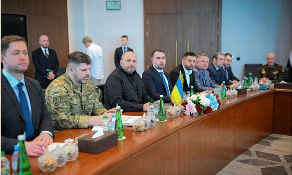 Ολοκληρώθηκαν οι διαπραγματεύσεις ΗΠΑ-Ουκρανίας-Ρωσίας στα ΗΑΕ: «Πραγματικά εποικοδομητικές»