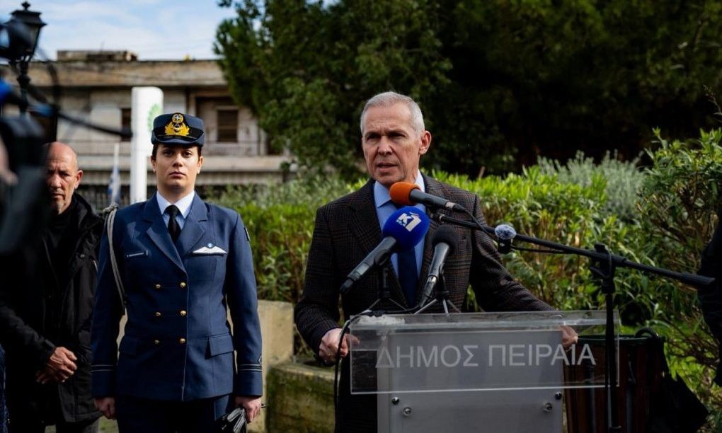 O ΥΦΕΘΑ Θανάσης Δαβάκης στο Μνημόσυνο των 63 πεσόντων αεροπόρων του C-130 που συνετρίβη στην Όθρυ