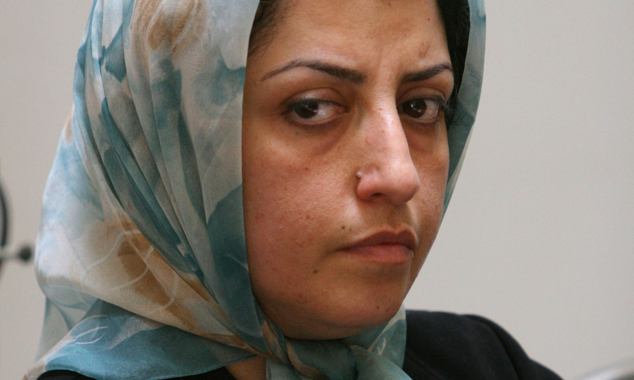 Ιράν: Σε απεργία πείνας η Νομπελίστρια Ειρήνης Ναργκές Μοχαμαντί – Στη φυλακή για ακόμη 7,5 χρόνια